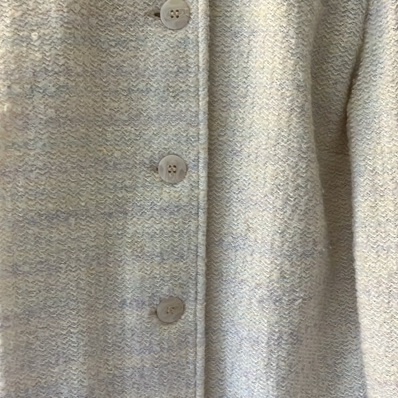 Sag Harbor cream with slight blue line knubby spring coat. Size 10. - Picture 3 of 9